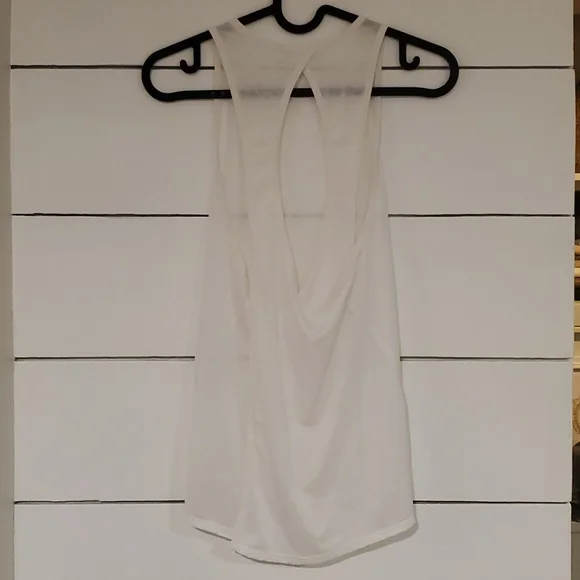 Lululemon Tank - Picture 2 of 5